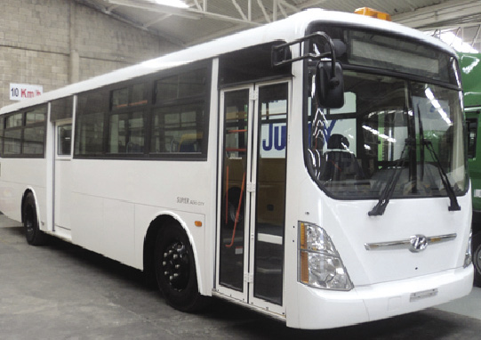  Hyundai inaugura nueva agencia de autobuses en Tampico