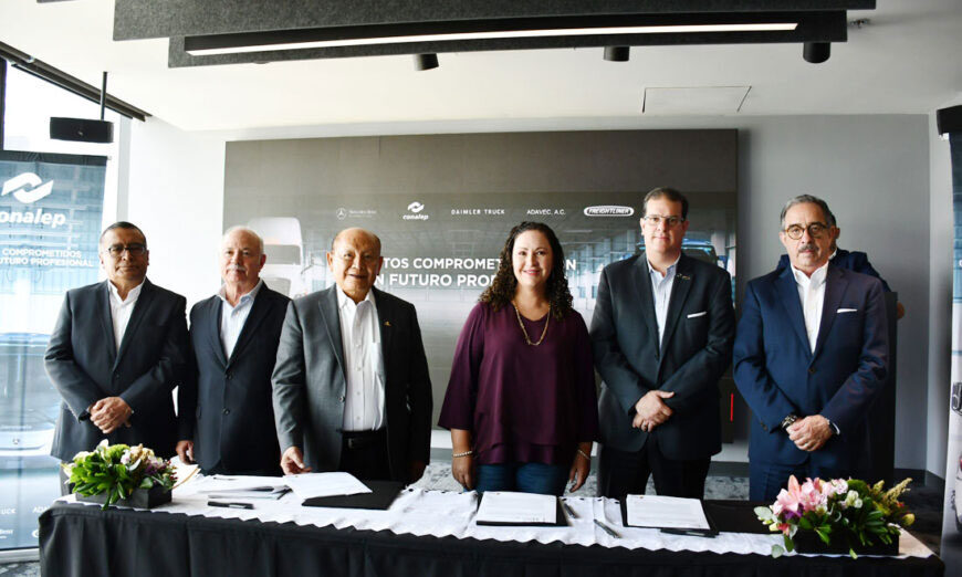 Daimler Truck México comprometida con el futuro profesional del país a través de su Asociación de Distribuidores