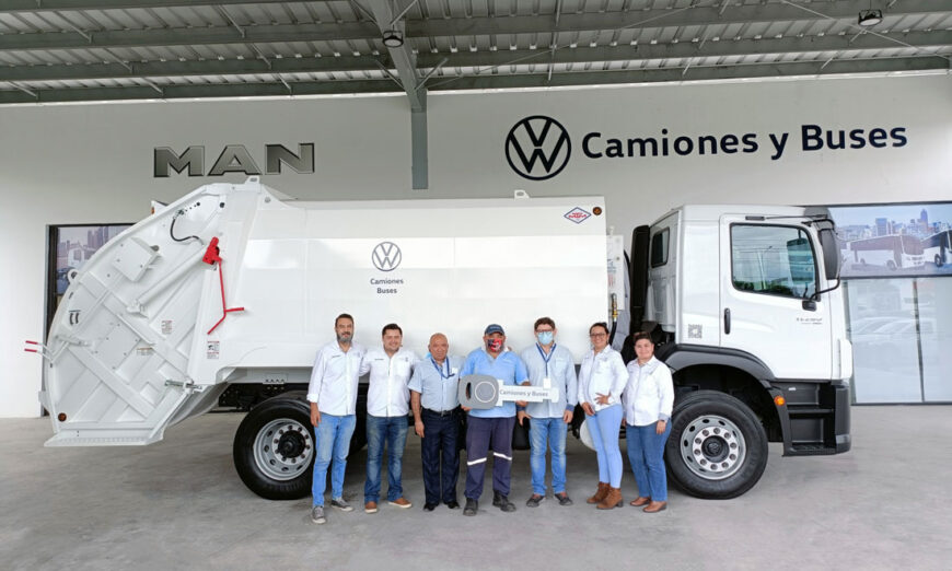 Volkswagen Camiones y Buses entrega Constellation compactador a la empresa SANA al sur del país