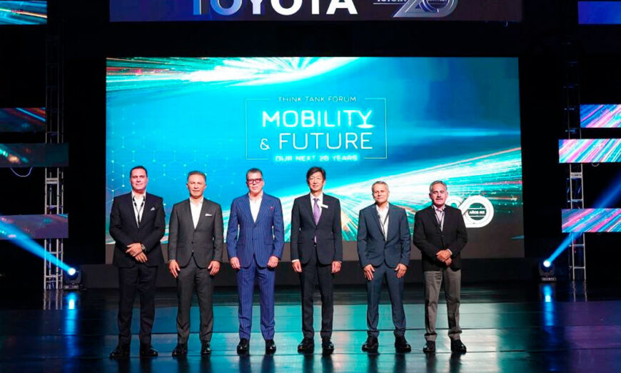 Toyota marca el camino hacia el futuro y la movilidad