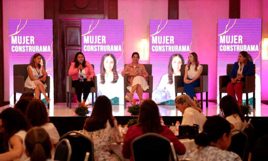 Cemex reconoce el esfuerzo y emprendimiento de mujeres en la red Construrama
