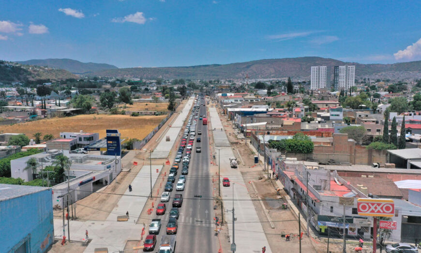 Zapopan moderniza 13 vías urbanas su red vial junto con Cemex